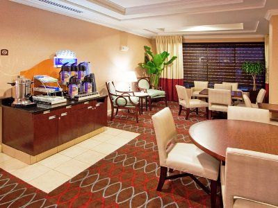 Hotel Arboretum 2*